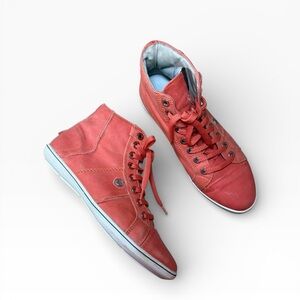 Novita Red High-Top Women’s Lace-Up Sneakers - EU Size 39